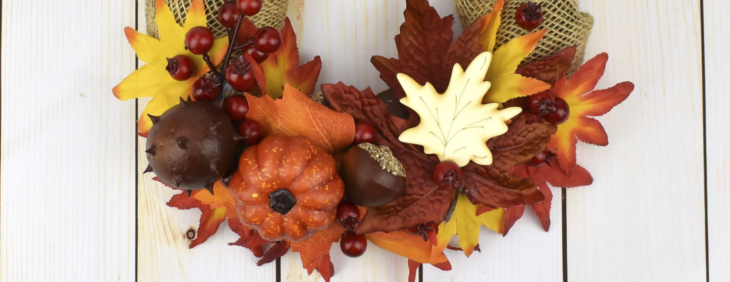 Podzimní věnec - dekorace z juty a listů